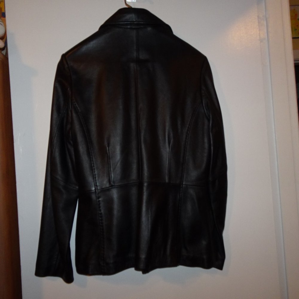 Leather jacket - Picture 2 of 4